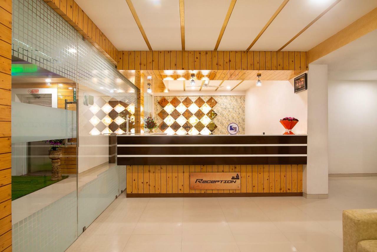 Hotel Sheetal Plaza Surat Exterior photo