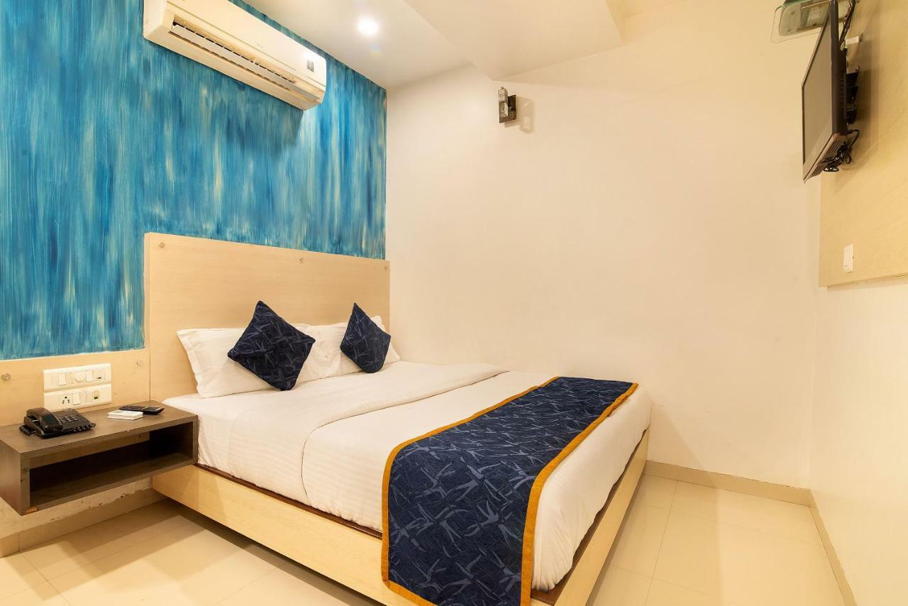 Hotel Sheetal Plaza Surat Exterior photo